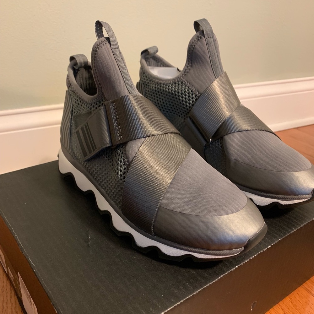 NWT Sorel Kinetic Sneak Quarry 9.5
